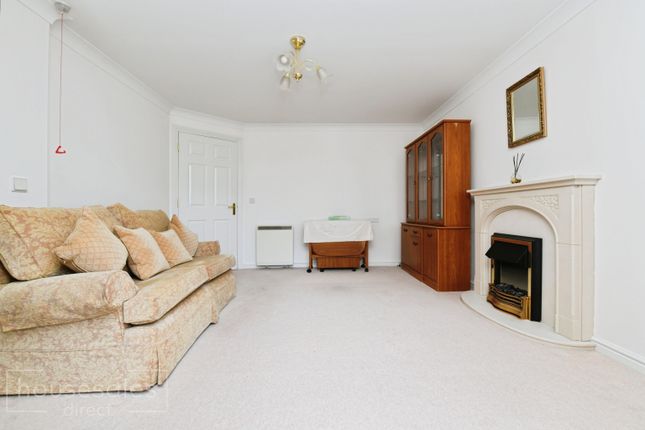 Flat 37, Cooper Court, Maldon photo 4