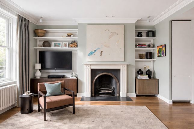 Upper Maisonette 22 Norland Square, London photo 3
