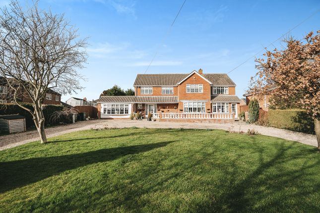 Thumbnail Detached house for sale in North End Crescent, Tetney, Grimsby