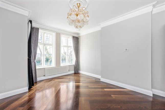 Thumbnail Flat for sale in Bishops Mansions, Fulham, London