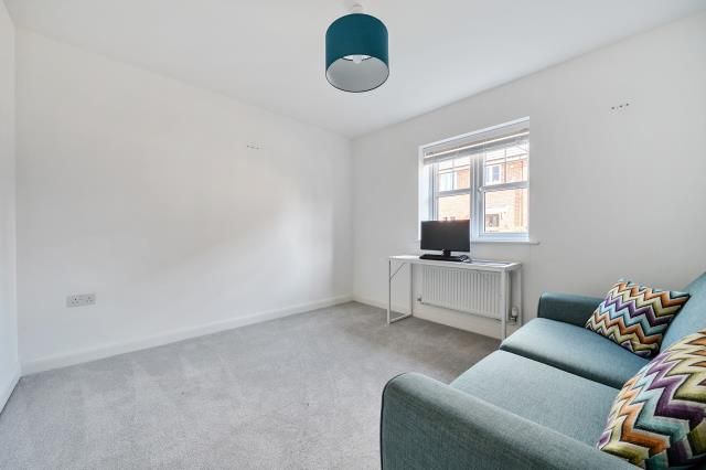 Flat 3 Montgomery House, 4, Equestrian Court, Reading photo 4