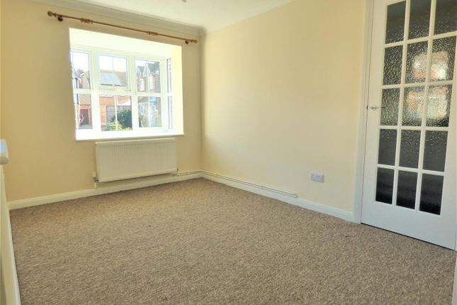 12, Kendal Close, Littlehampton photo 2