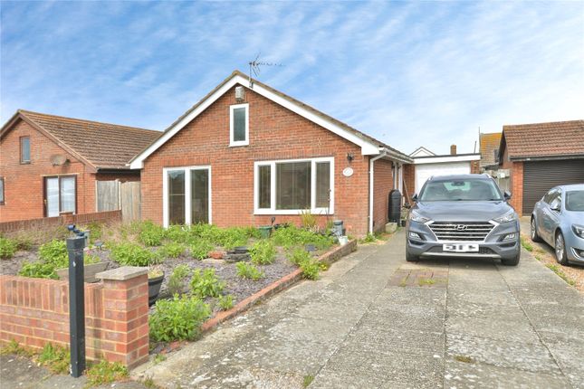 3-bed house on 16, Lade Fort Crescent, Kent, £270,000