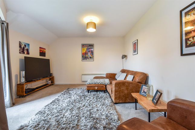 Flat 8, Portfield Place, Church Road, Chichester photo 2