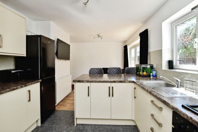 17, Greenfield Road, Stoke-on-Trent photo 4