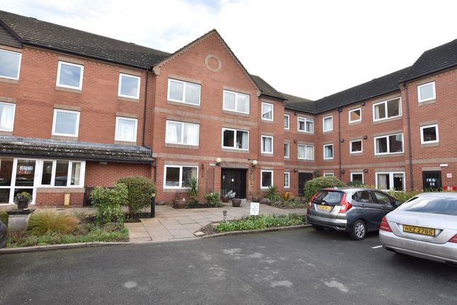 Thumbnail Flat to rent in St. Marys Road, Evesham, Worcestershire