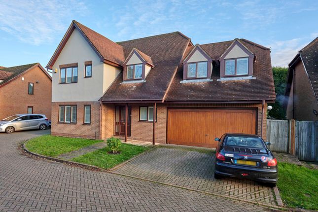 Thumbnail Detached house for sale in Brinklow Court, St. Albans, Hertfordshire