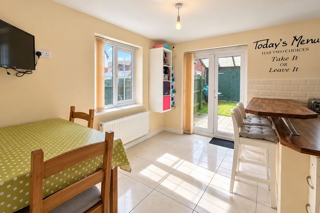 Wilton Close, Cannock photo 4