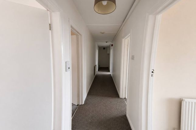 Flat 10, Albert House, Dudley photo 5