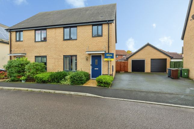 3-bed semi-detached on Robin Grove, Norfolk, £310,000