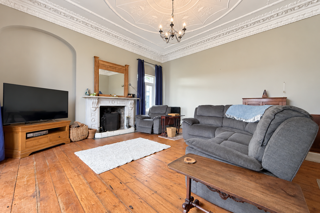 Fairfield House, Aberdare photo 3