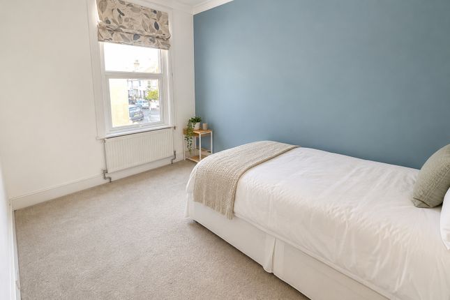 124, Westbourne Street, Hove photo 4