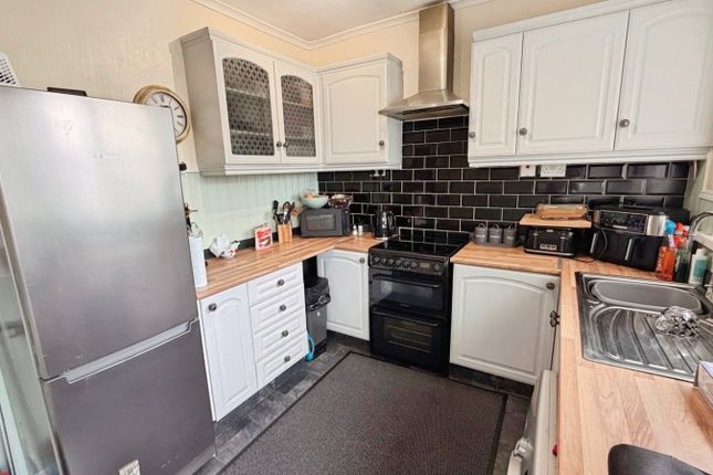 11, Larch Terrace, Stanley photo 3