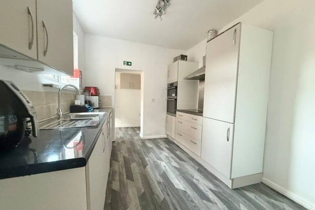 113, Crewe photo 3