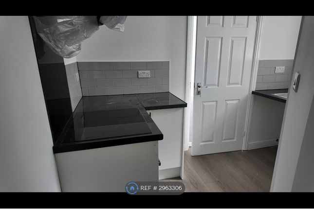 A Beverley Road, Hull photo 4
