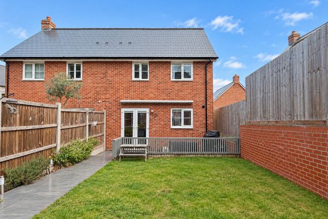 North Wharf Close, Colchester photo 3