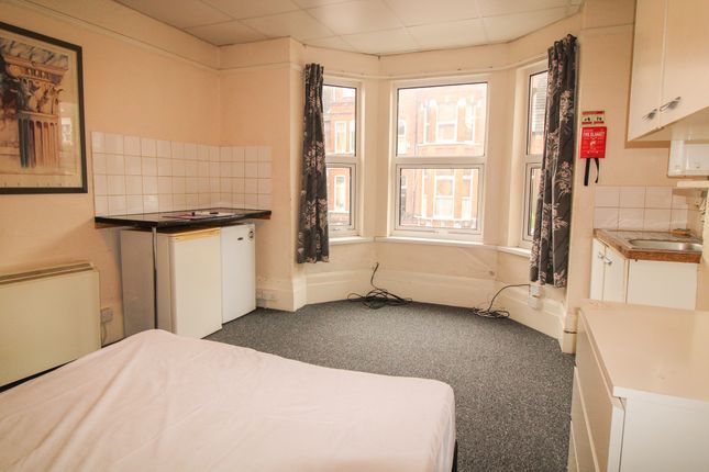 Property to rent in Rothesay Road, Luton