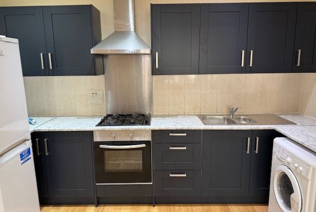 Flat 1 55, Foxley Lane, Purley photo 3