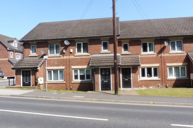Thumbnail Town house for sale in Pontefract Road, Barnsley
