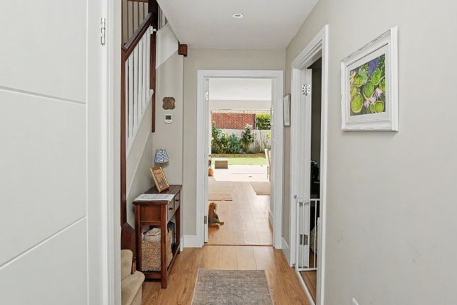 Fox Cottage, 19A, New Road, Woolmer Green photo 3