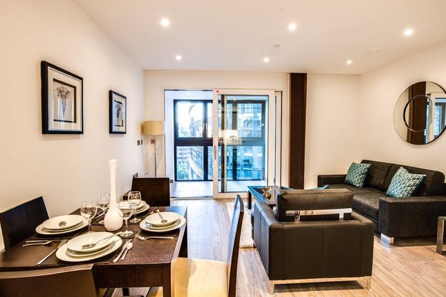 Flat for sale in Aldgate Place, Aldgate, London