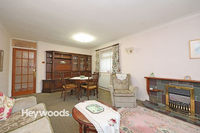 70 The Bridle Path, Crewe photo 4