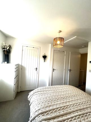 21 Hawkins Drive, Dereham photo 4