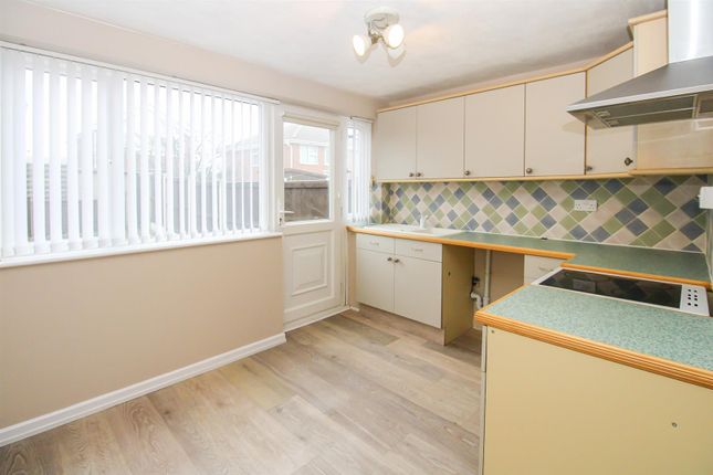 87, Pildacre Lane, Ossett photo 2