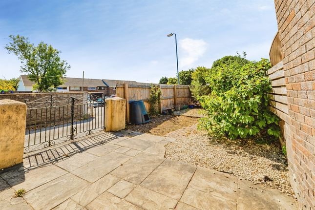 5, Cae Siwsan, Bridgend photo 4