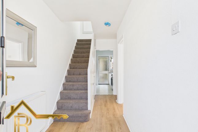 12, Broadstone Road, Hornchurch photo 2