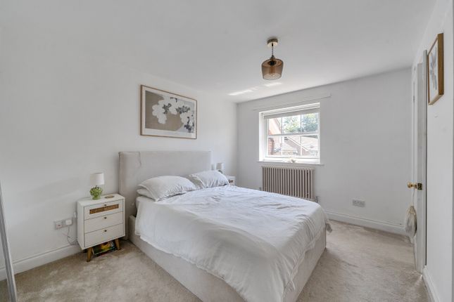 5, Aspen Close, Winchester photo 4