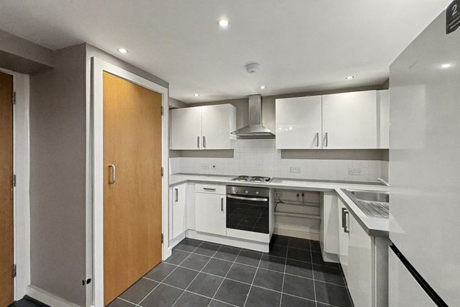 Apt 52, 12 Lakeside Rise, Manchester photo 5