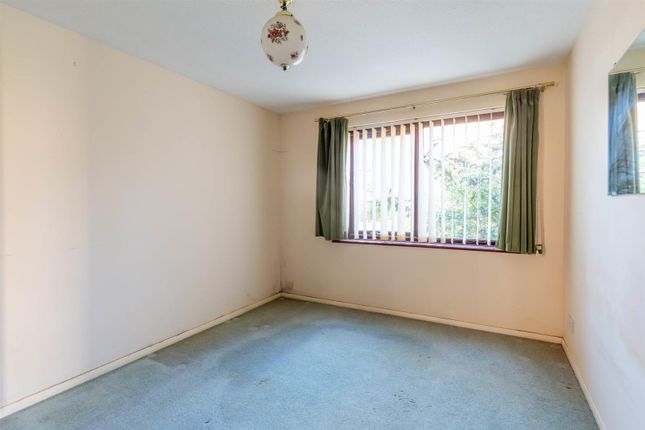 Flat for sale in Medina Road, Cowes