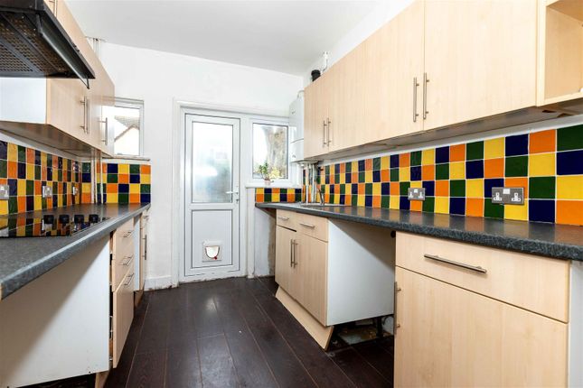 26, Thalassa Road, Worthing photo 2