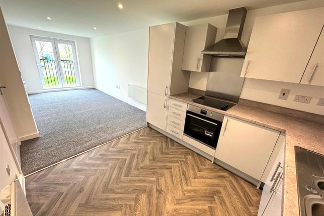 20, Eliot Gardens, Coventry photo 2