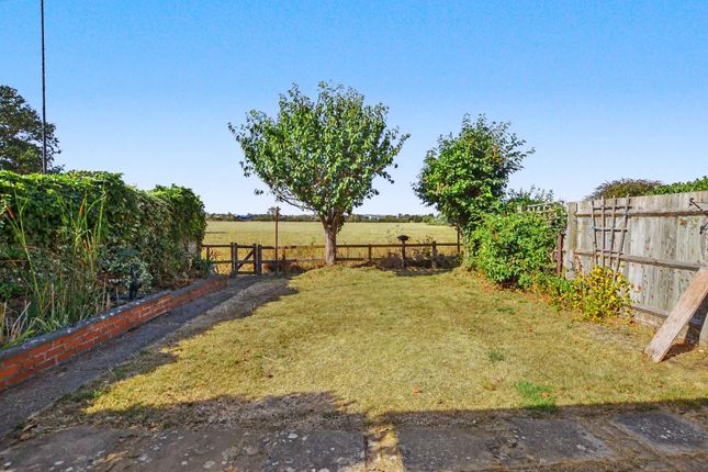 58, Willow View, Northampton photo 2