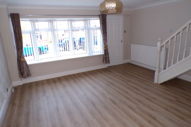 2, Laurel Drive, Cannock photo 2