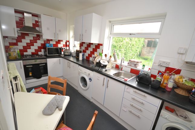 Terraced house to rent in Romilay Close, Beeston, Nottingham