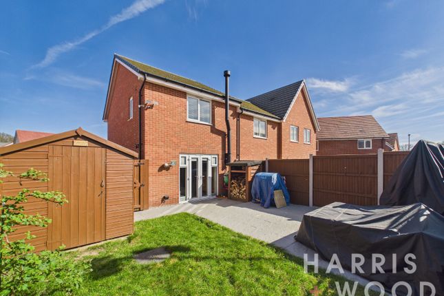 27, Storeys Road, Manningtree photo 4