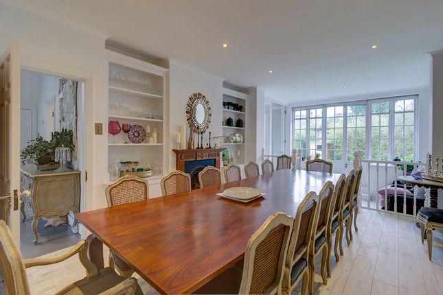 16, Spencer Drive, London photo 4