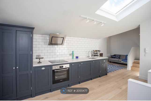 Thumbnail Flat to rent in Gilbey Rd, London