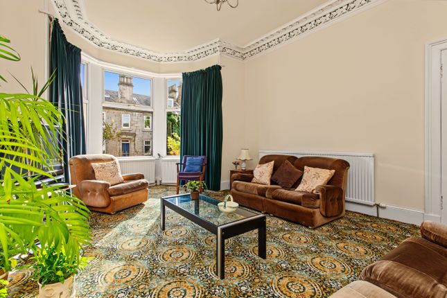 20, Calside, Paisley photo 4