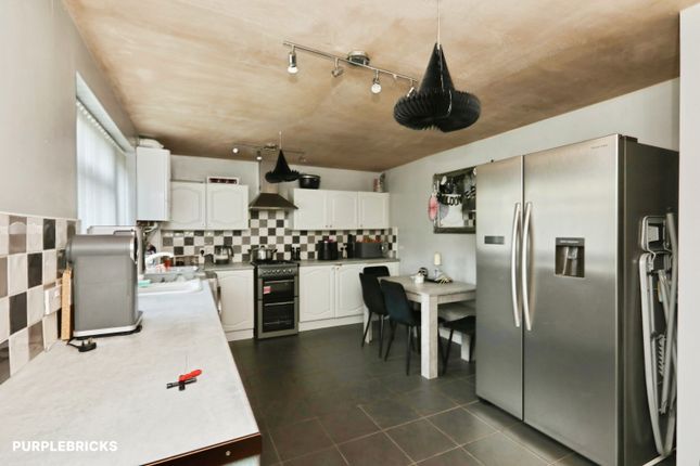 Woodlands Way, Denaby Main photo 2