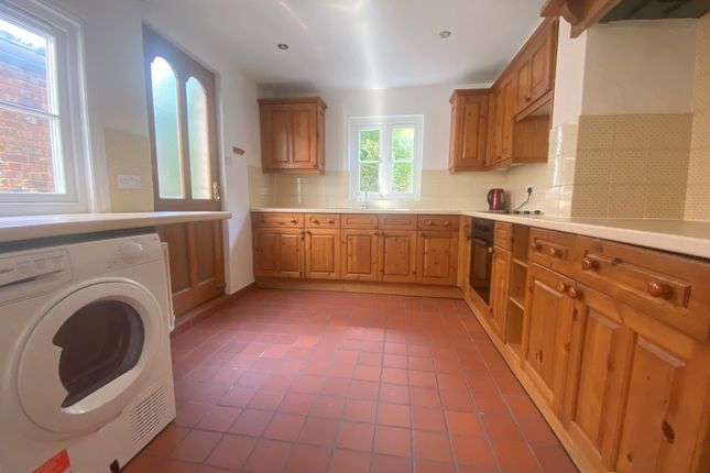14 Buckingham Road, Tunbridge Wells photo 5