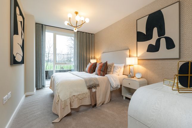 3-bed flat on 630, Northwick Parkside, Harrow, £610,000