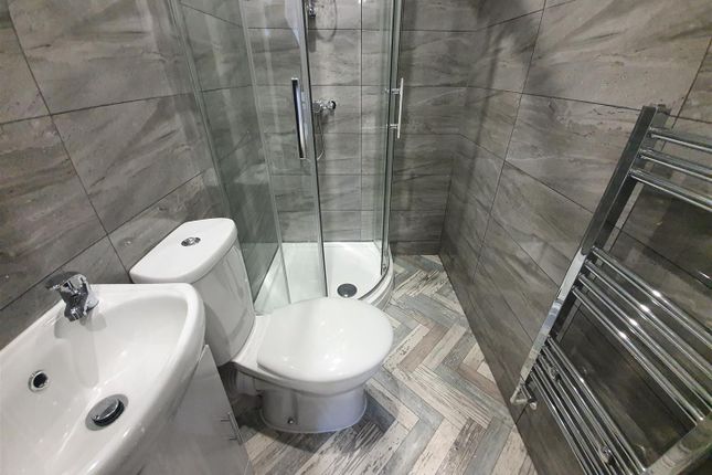 Room 3, 8, Lothair Road, Leicester photo 3