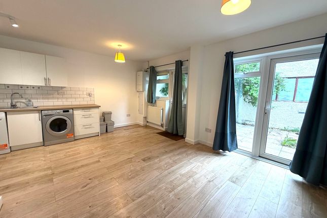 129c Station Road, Bristol photo 2
