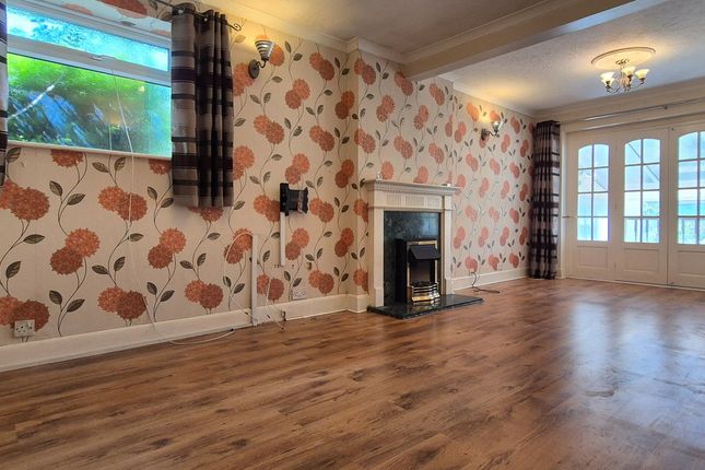 48, Drake Road, Eastleigh photo 2