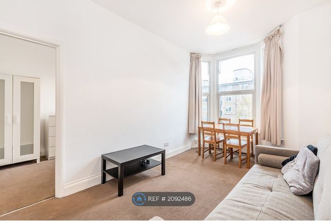 Thumbnail Flat to rent in First Floor, London