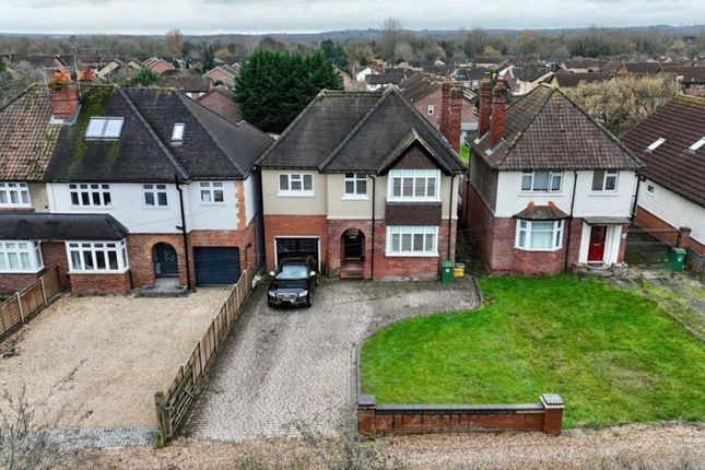 4-bed house on 15 Bath Road, Reading, £775,000